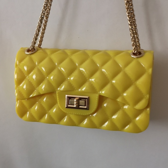 Fun Sunshine Yellow Jelly Quilted Puff Shoulder Bag Purse Latch Close Gold Chain - Picture 2 of 6